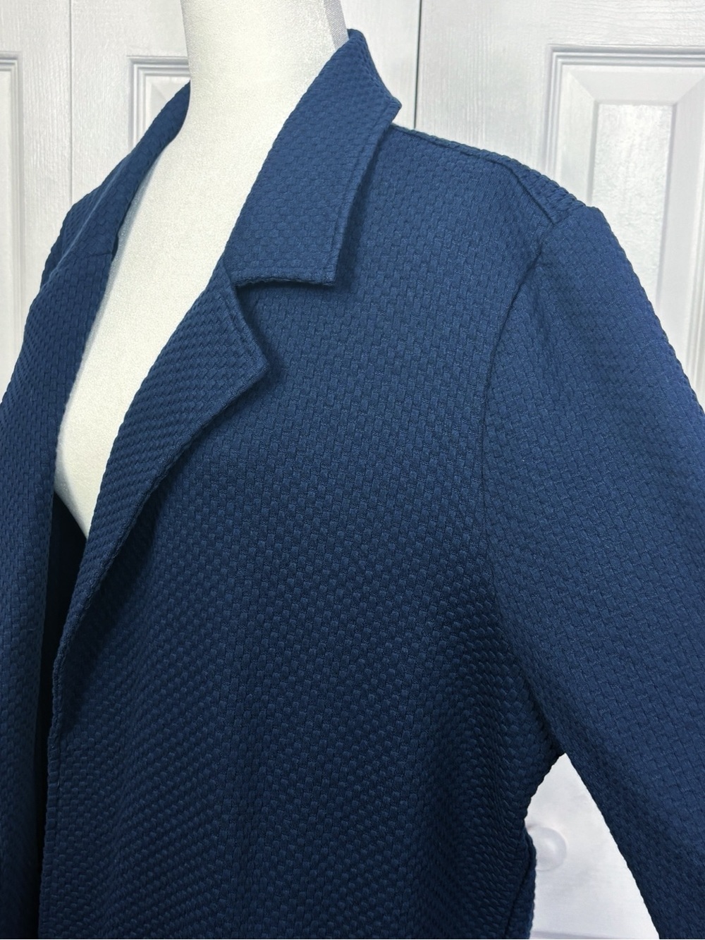 NWT CJ Banks Navy Blue Textured Knit Open Front Shacket Blazer 1X - Picture 7 of 16